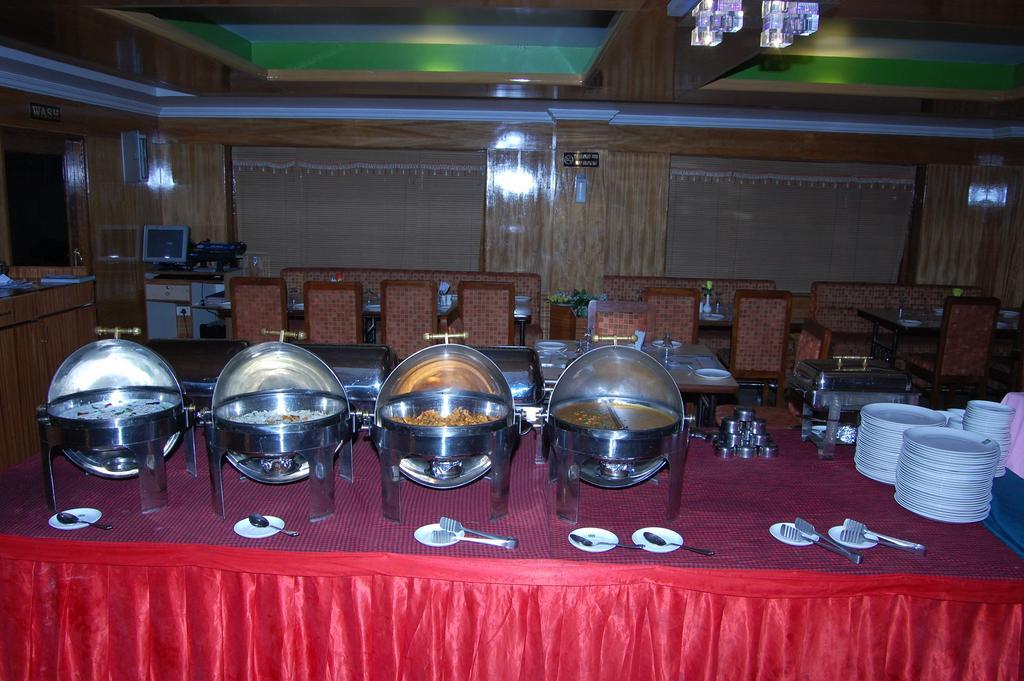 Hotel Sona'S Tiruchirappalli Buitenkant foto