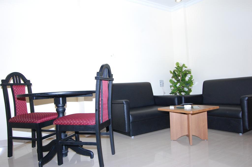 Hotel Sona'S Tiruchirappalli Buitenkant foto