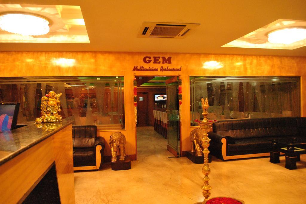 Hotel Sona'S Tiruchirappalli Buitenkant foto