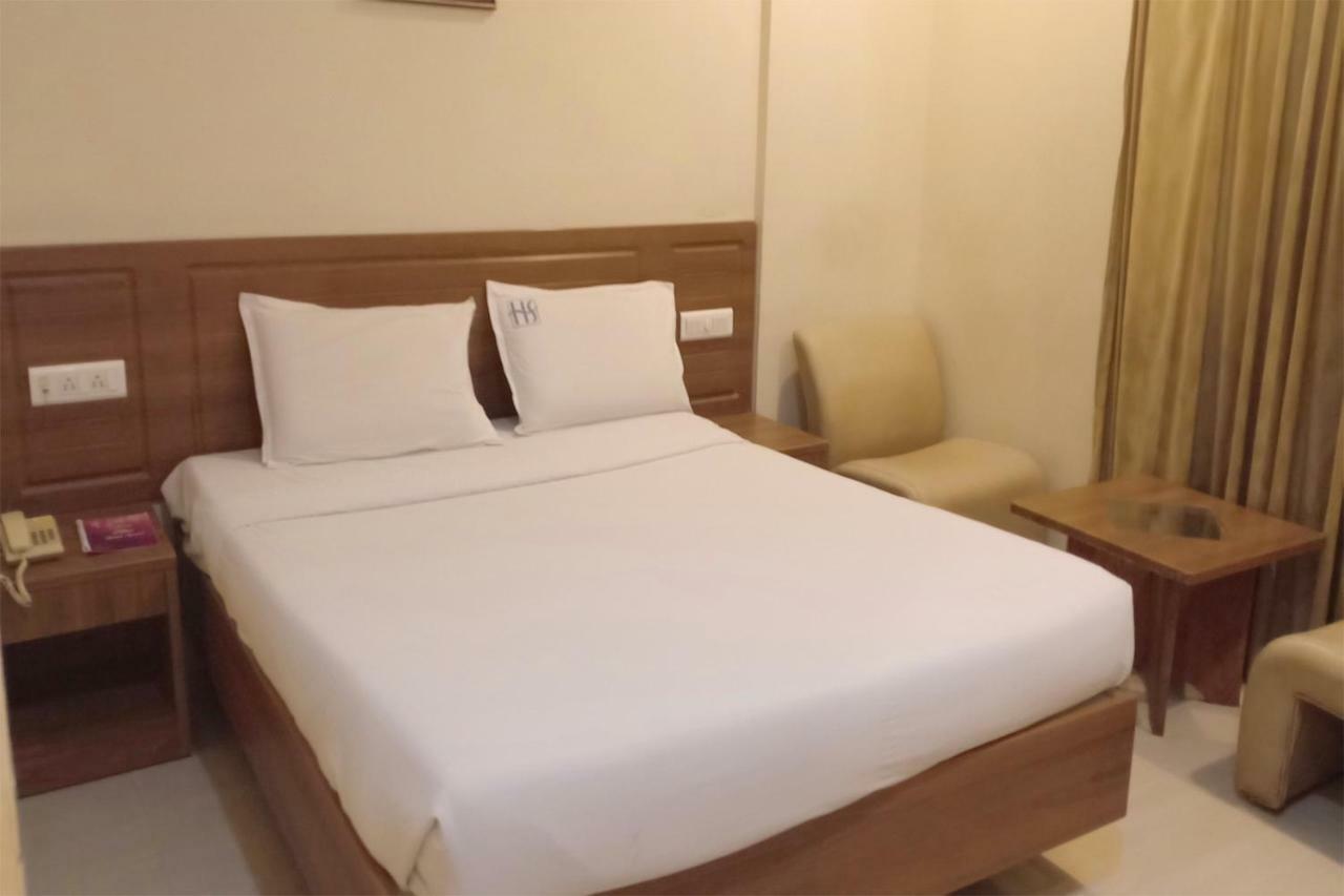Hotel Sona'S Tiruchirappalli Buitenkant foto