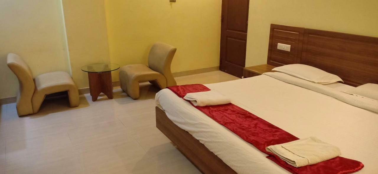 Hotel Sona'S Tiruchirappalli Buitenkant foto