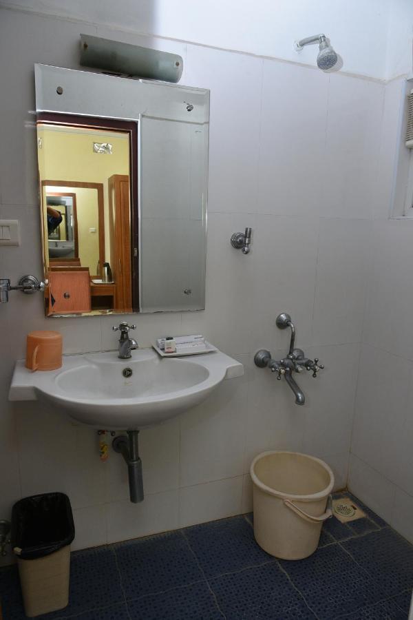 Hotel Sona'S Tiruchirappalli Buitenkant foto