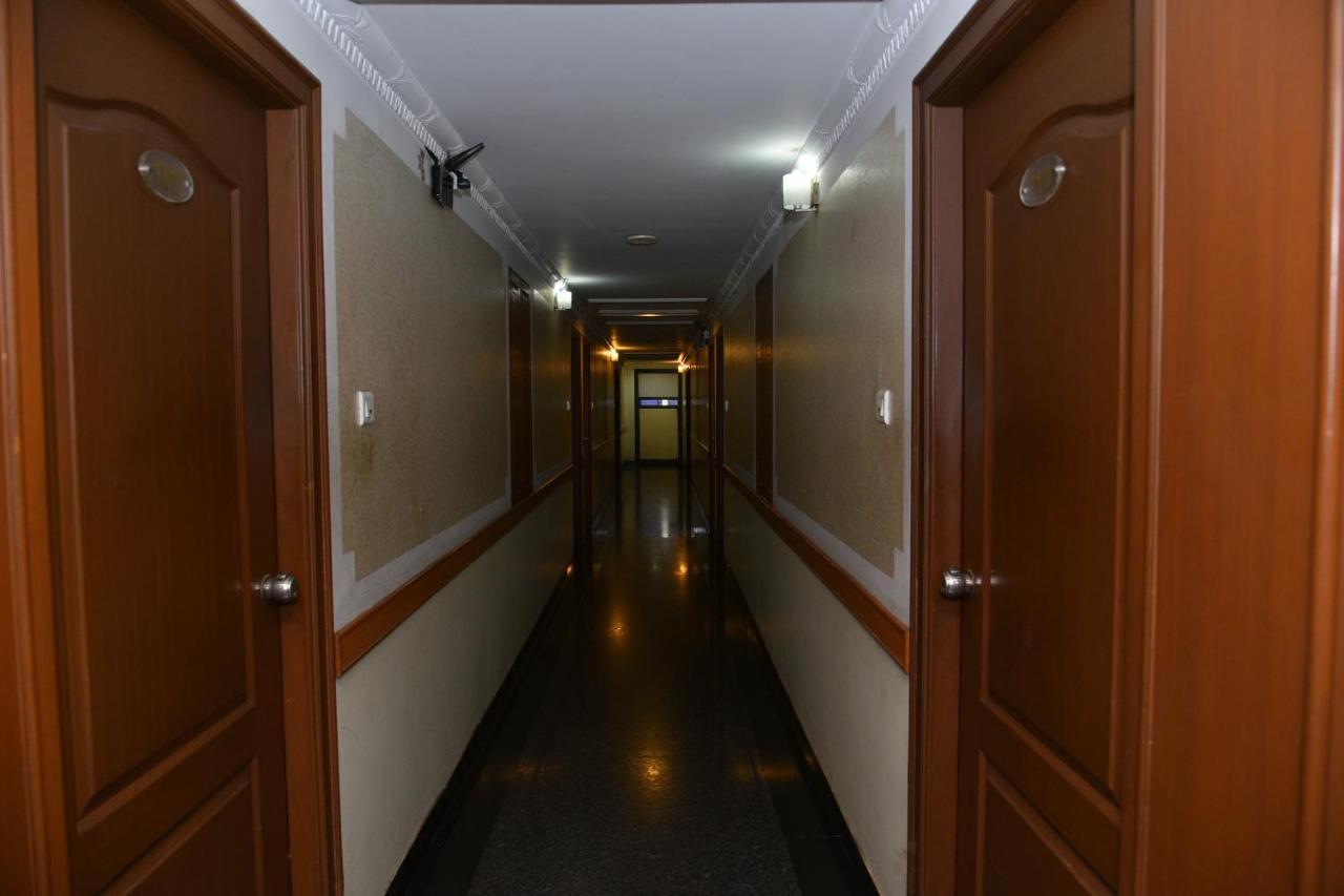 Hotel Sona'S Tiruchirappalli Buitenkant foto